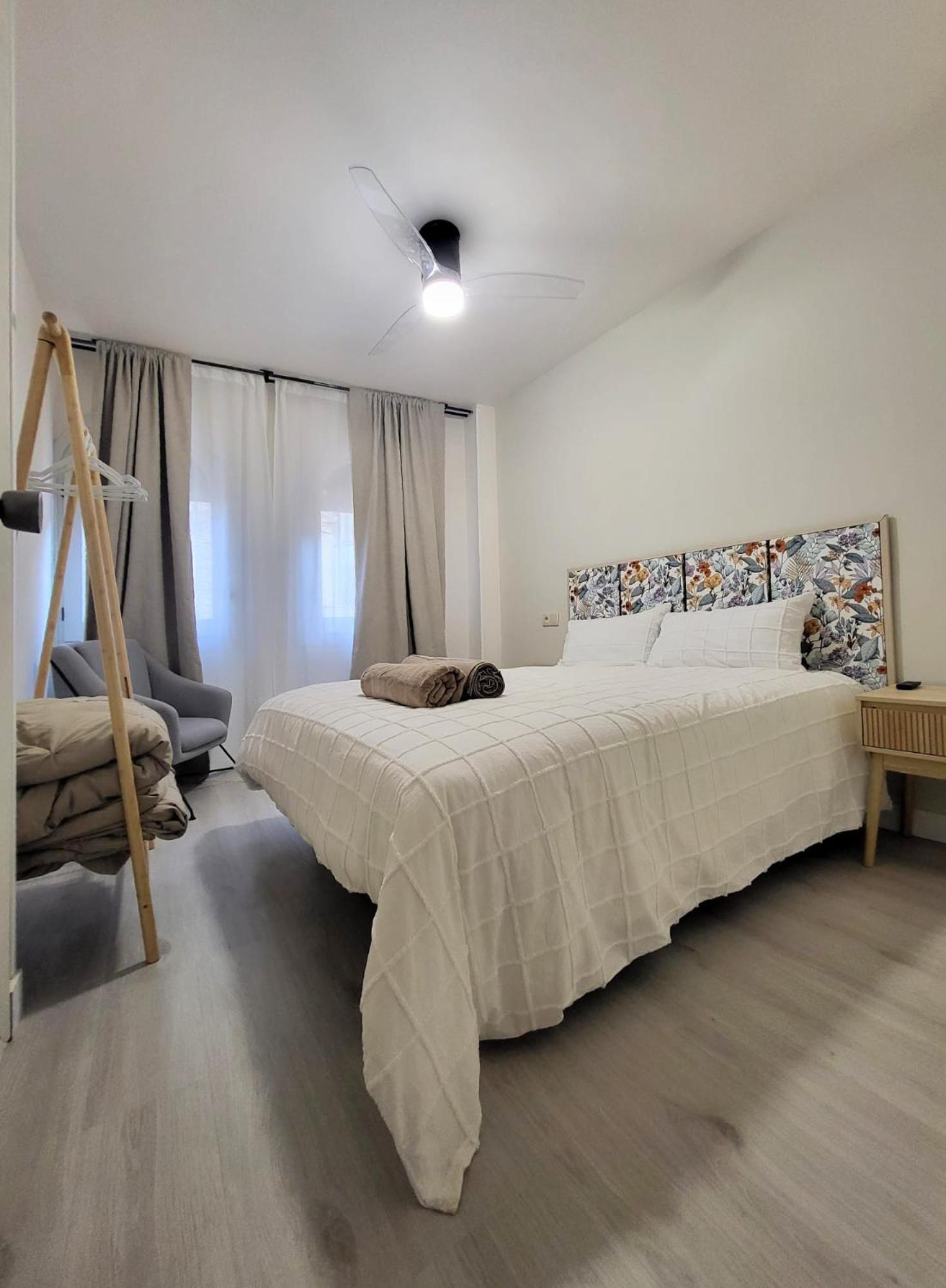 Apartamentos Crispin Candela Corella Exteriör bild